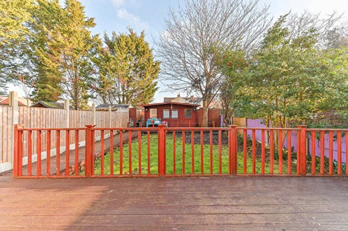 3 Bedroom Semi Detached House To Rent In Sunningdale Road, Sutton, SM1