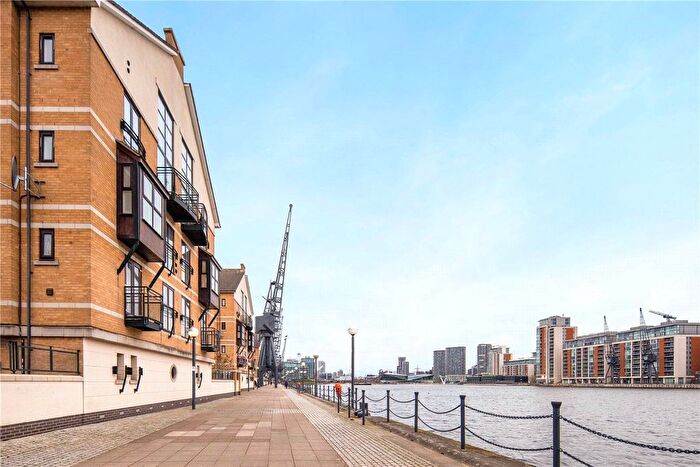 2 Bedroom Flat To Rent In Becket House, Constable Avenue, London, E16