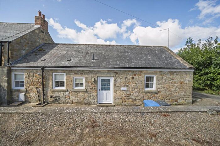 2 Bedroom End Of Terrace House To Rent In Mill Farm, Morpeth, Northumberland, NE61