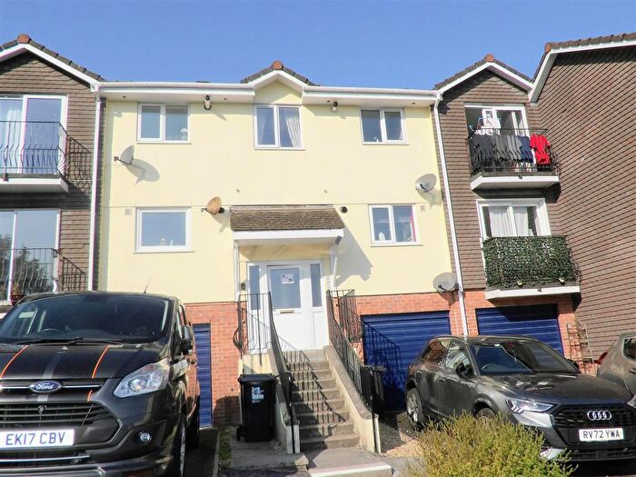 2 Bedroom Flat To Rent In Biscombe Gardens, Saltash, PL12