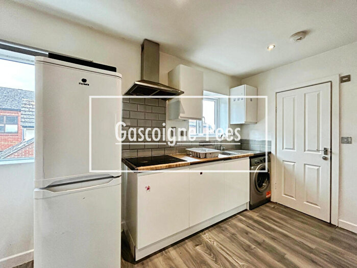Flat To Rent In Basingstoke Town Center, RG21