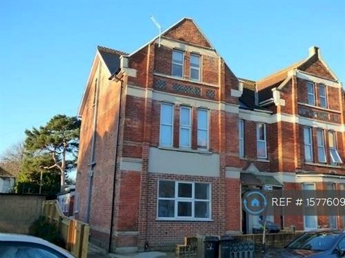 5 Bedroom Maisonette To Rent In Parkwood Road, Bournemouth, BH5