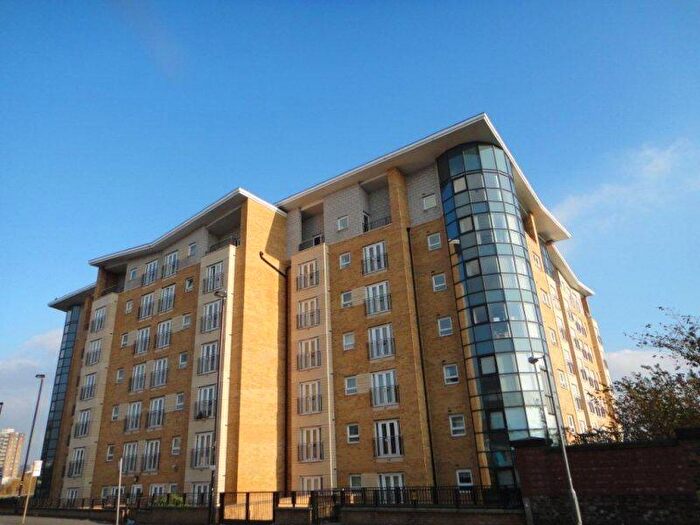 2 Bedroom Flat To Rent In Middlewood Lock, Salford, M5