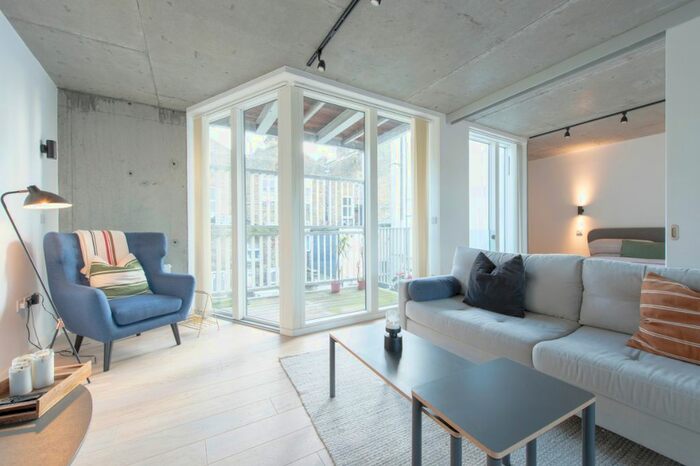 1 Bedroom Flat To Rent In Belgrade Road, Stoke Newington, London, N16