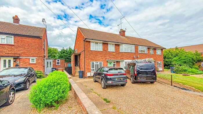 2 Bedroom Maisonette To Rent In Hollycroft, Hertford, SG14