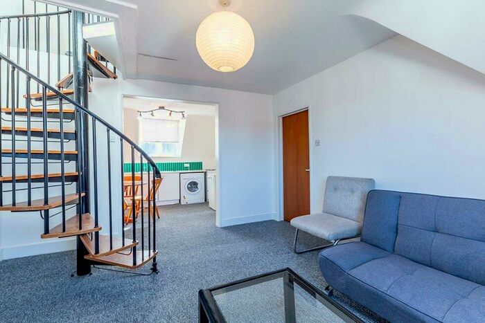 1 Bedroom Flat To Rent In Bramshill Gardens, Dartmouth Park, NW5