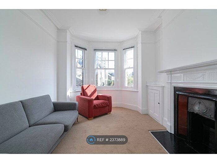 1 Bedroom Flat To Rent In White Hart Street, London, SE11