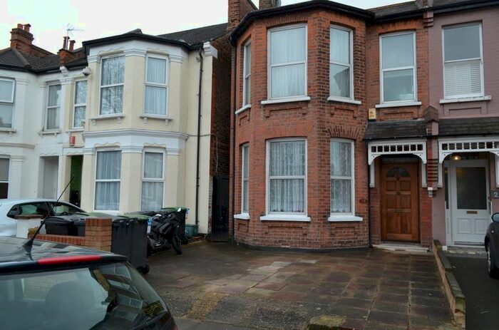 1 Bedroom Flat To Rent In Palmerston Road, London, N22