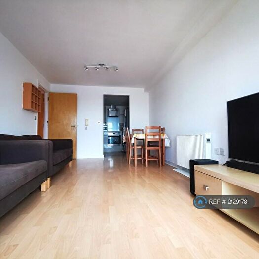 2 Bedroom Flat To Rent In West Point, Sheffield, S1