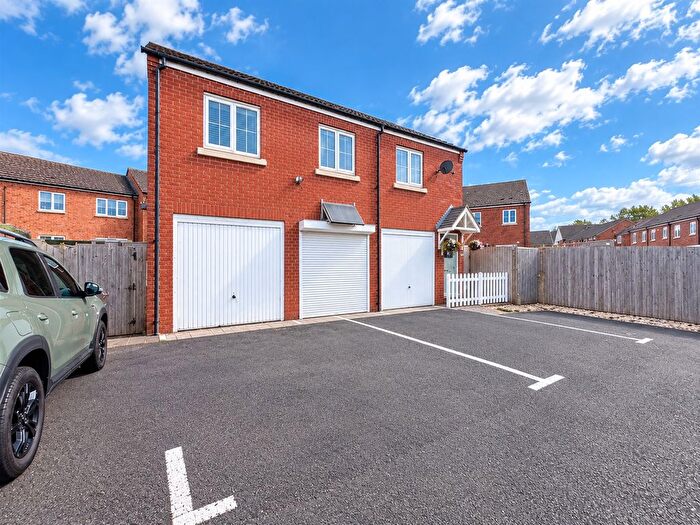 1 Bedroom Flat For Sale In Caversham Mews, Cannock, Staffordshire, WS11