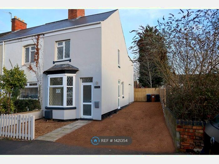 3 Bedroom Semi-Detached House To Rent In Hinckley Road, Burbage, Hinckley, LE10