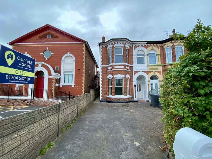 4 Bedroom Semi-Detached House To Rent In Sussex Road, Southport, Merseyside., PR9