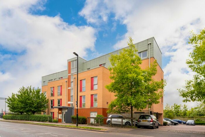 2 Bedroom Flat For Sale In Furlong House, Eastcote Lane North, UB5