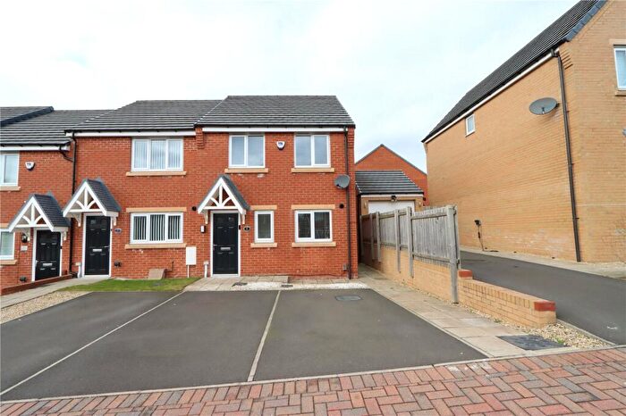 3 Bedroom End Of Terrace House For Sale In Allendale Court, Newcastle Upon Tyne, Tyne And Wear, NE5