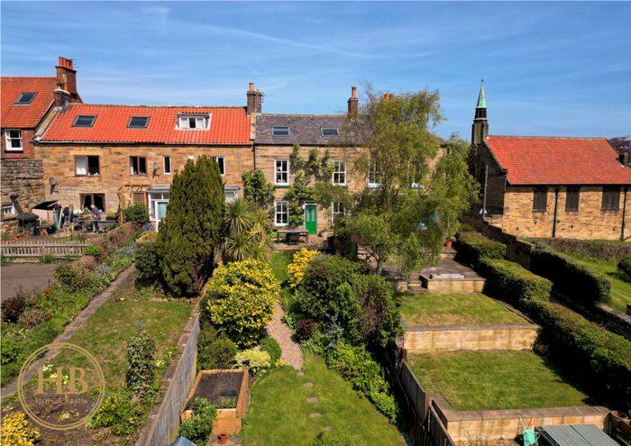 3 Bedroom Cottage For Sale In Moorland Terrace, Fylingthorpe, Whitby, YO22