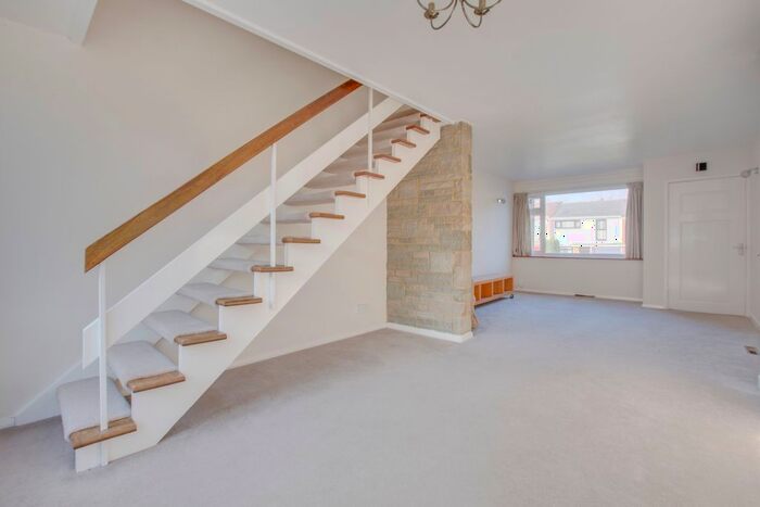 4 Bedroom Terraced House To Rent In St Nicholas Close, Little Chalfont, HP7