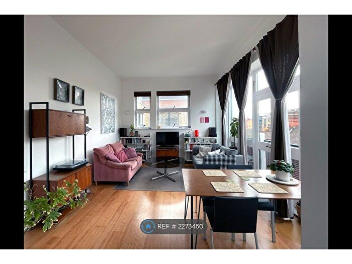 1 Bedroom Flat To Rent In Bow Quarter, London, E3