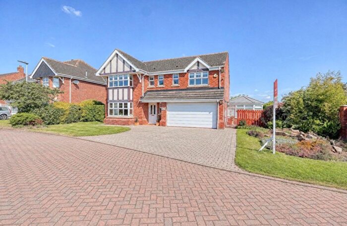 5 Bedroom Detached House For Sale In Kings Croft, Ealand, DN17