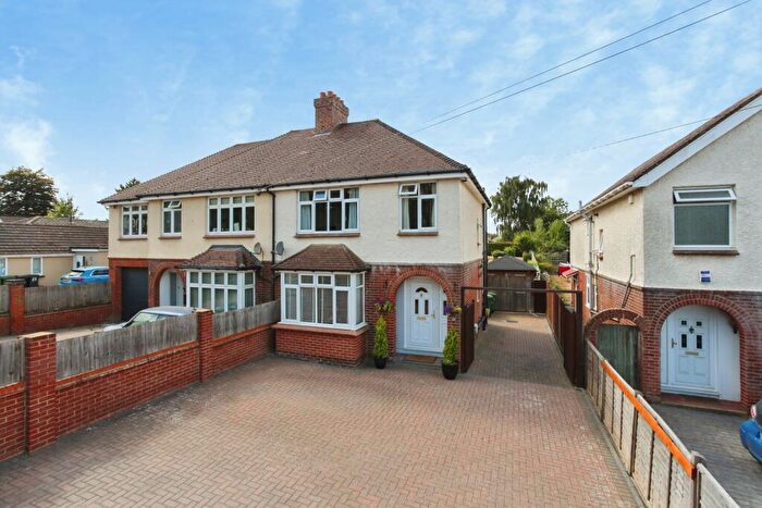 3 Bedroom Semi Detached House For Sale In Stockett Lane, Coxheath, Maidstone, Kent, ME17