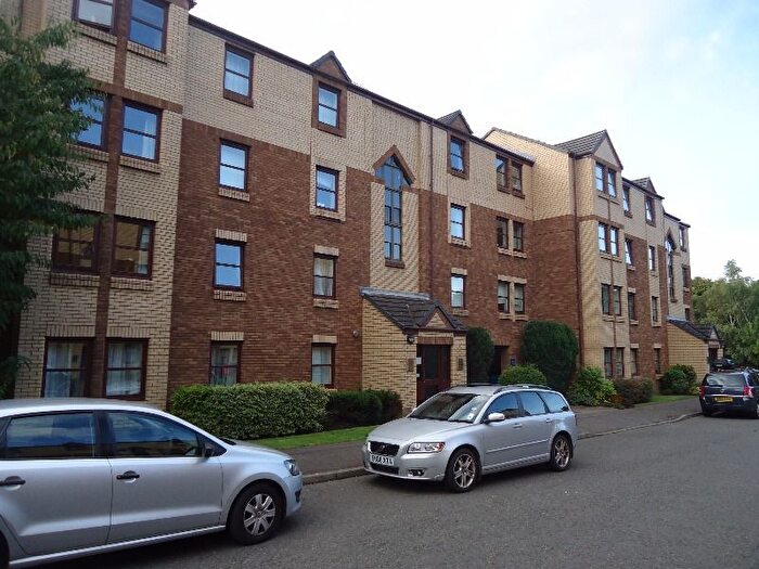 3 Bedroom Flat To Rent In Craighouse Gardens, Morningside, Edinburgh, EH10