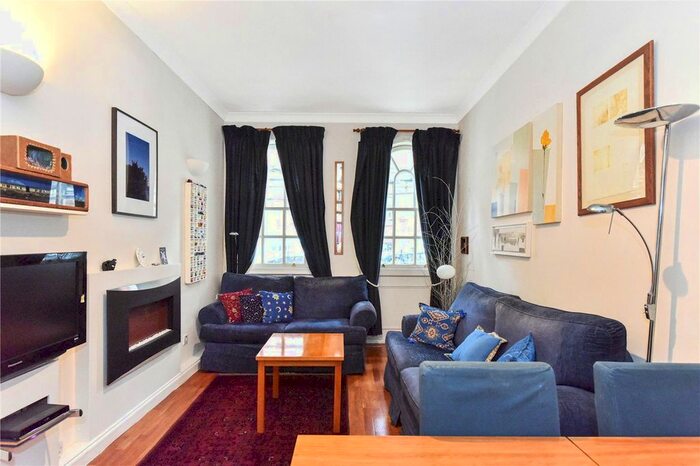 2 Bedroom Flat To Rent In Amwell Street, London, EC1R