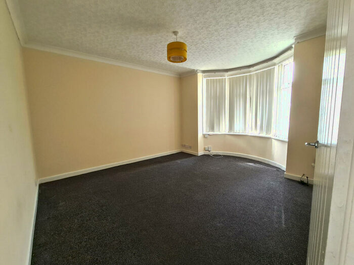 3 Bedroom Terraced House To Rent In Kenpas Highway, Coventry, West Midlands, CV3