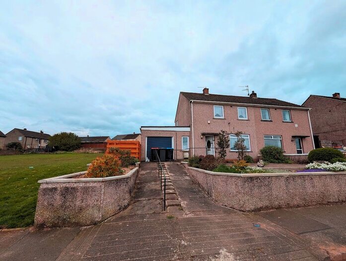2 Bedroom Semi-Detached House For Sale In Poplar Road, Dumfries, DG2