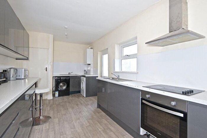 5 Bedroom House To Rent In St. Leonards Gate, Lancaster, LA1
