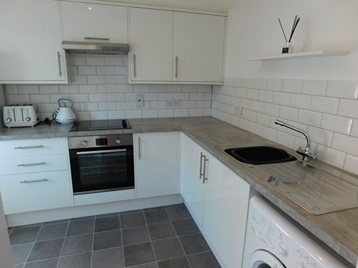1 Bedroom Flat To Rent In Strawberry Bank Parade, City Centre, Aberdeen, AB11