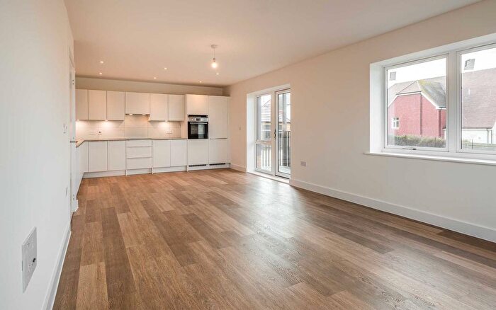 3 Bedroom Flat For Sale In Thanet Way, Whitstable, CT5