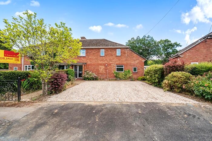 3 Bedroom Semi-Detached House For Sale In Kingsclere, Hampshire, RG20