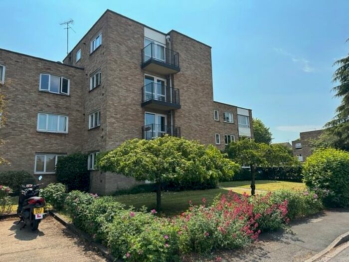 1 Bedroom Flat To Rent In Castlebar Mews, Ealing, W5