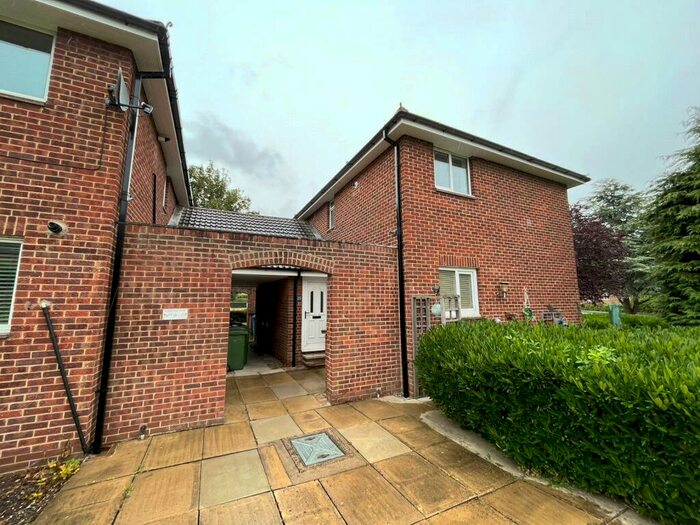 1 Bedroom Flat To Rent In Springfield Court, Anlaby, Hull, East Riding Of Yorkshi, HU10