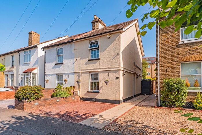 2 Bedroom Semi-Detached House For Sale In Invicta Road, Dartford, Kent, DA2