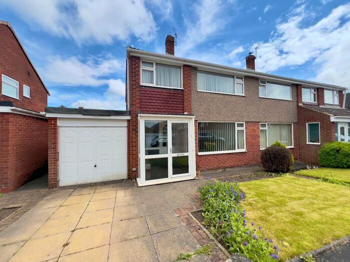 3 Bedroom Semi-Detached House For Sale In Yorkshire Drive, Belmont, Durham, DH1