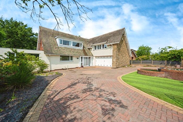 4 Bedroom Detached House For Sale In Ormskirk Road, Knowsley, Prescot, Merseyside, L34