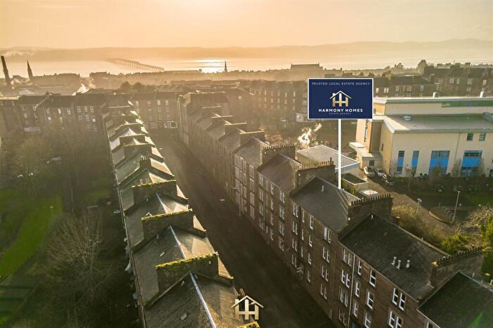 2 Bedroom Flat For Sale In Rosefield Street, Dundee, DD1