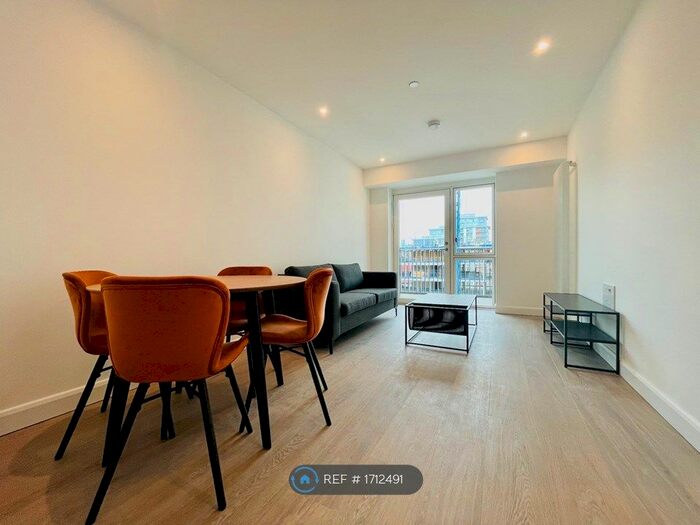 1 Bedroom Flat To Rent In Galleria House, London, E16