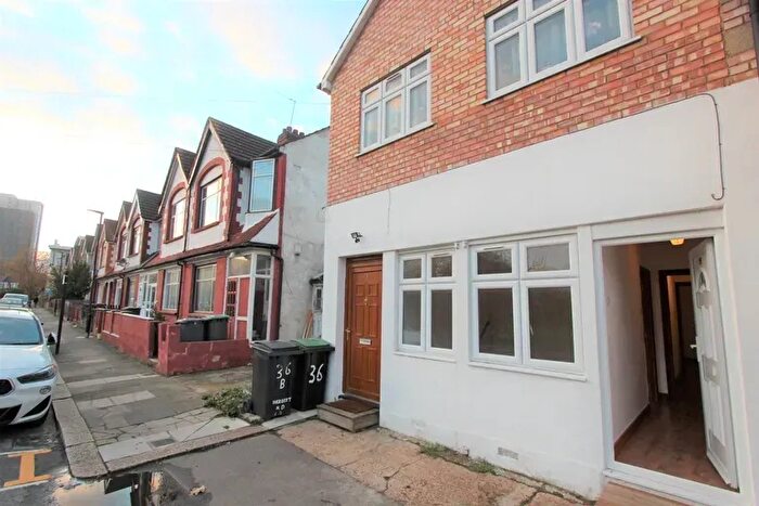 1 Bedroom Maisonette To Rent In Herbert Road, Tottenham, London, N15