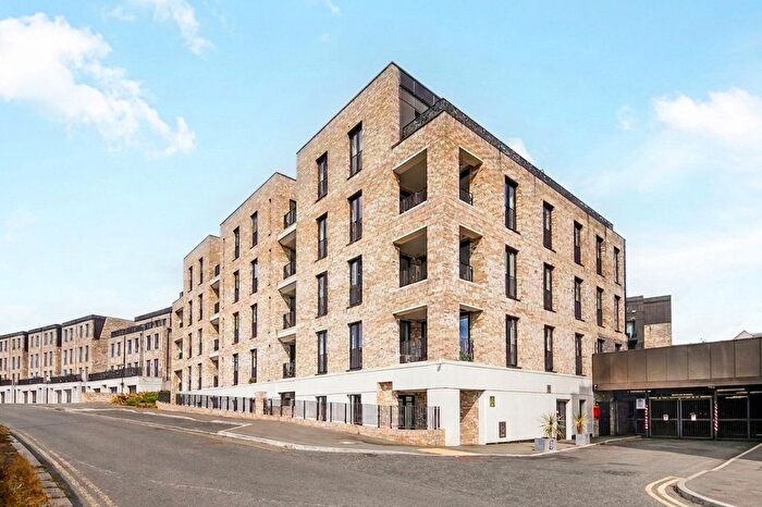 1 Bedroom Flat For Sale In Maurice Browne Avenue, Fellow House, NW7