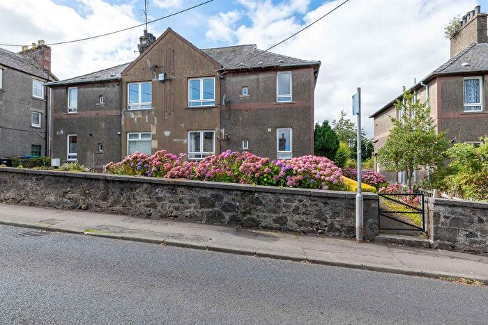 2 Bedroom Flat For Sale In Tay Street, Newburgh, Cupar, KY14
