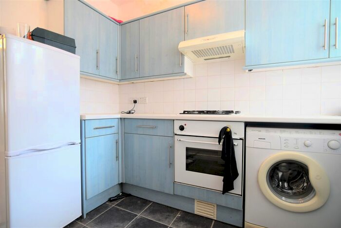 1 Bedroom Flat To Rent In Coombe Terrace, Brighton, BN2
