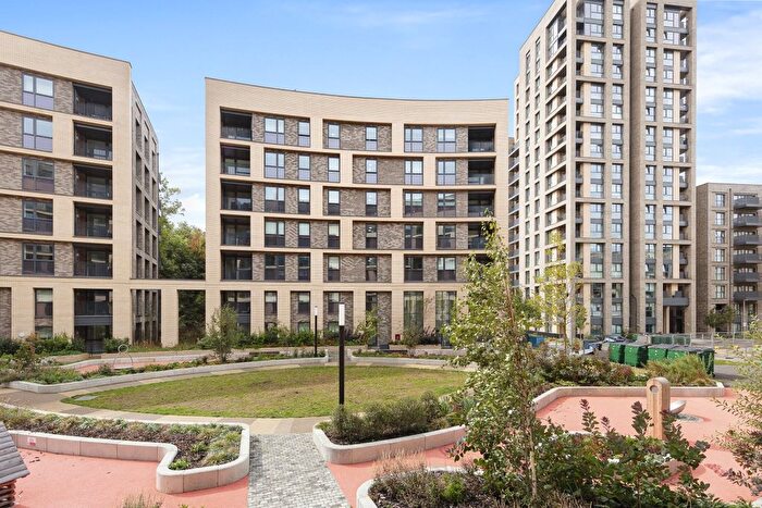 2 Bedroom Flat For Sale In Juniper Crescent, London, SE10