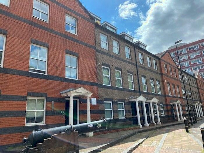 1 Bedroom Flat To Rent In New Road, Southampton, SO14