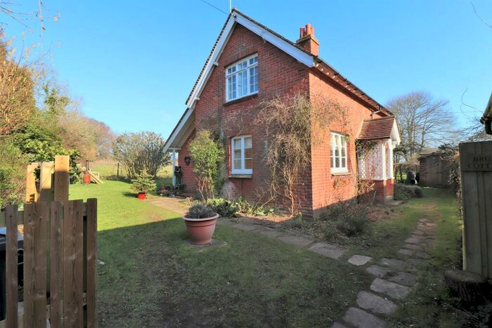 2 Bedroom Detached House To Rent In Shoe Lane, Upham, SO32