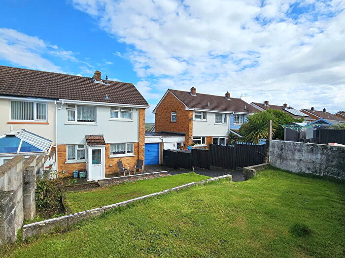 3 Bedroom Semi-Detached House For Sale In Tennacott Heights, Bideford, EX39