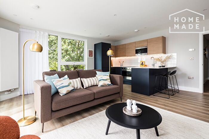 2 Bedroom Flat To Rent In Neptune Wharf, SE8