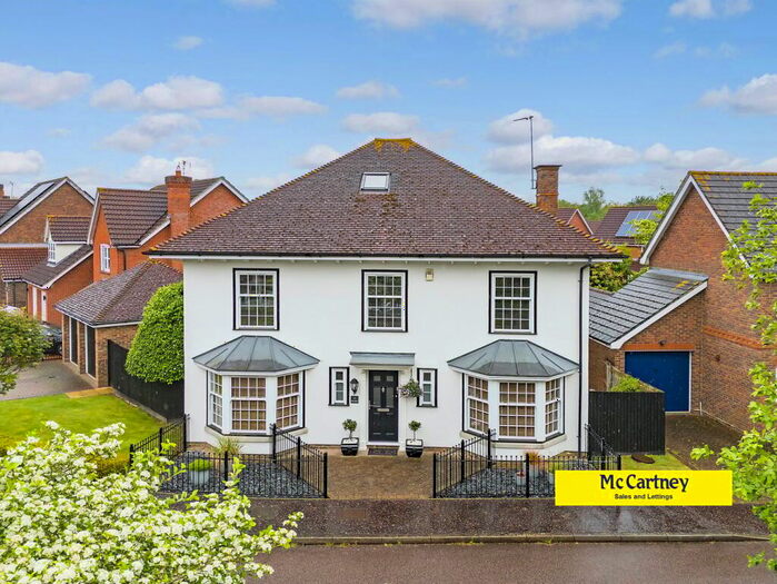 5 Bedroom Detached House For Sale In The Lintons, Sandon, Chelmsford, CM2