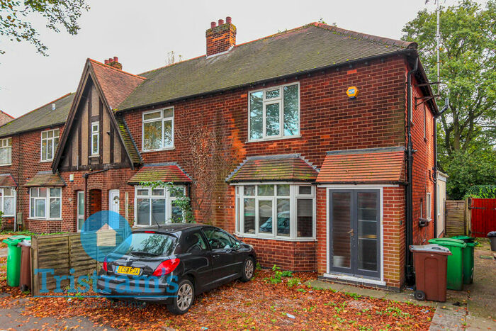 6 Bedroom Semi-Detached House To Rent In Beeston Road, Dunkirk, NG7