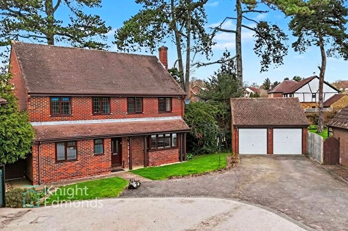 5 Bedroom Detached House For Sale In Franklin Drive, Weavering, Maidstone, ME14